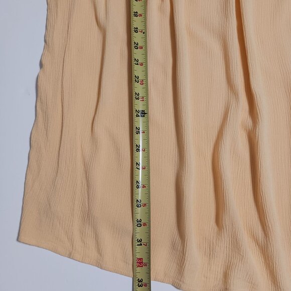 Torrid Crinkle Gauze Daisy Crochet Trim Top Size 4X Yellow Floral Flutter Sleeve - Picture 16 of 16